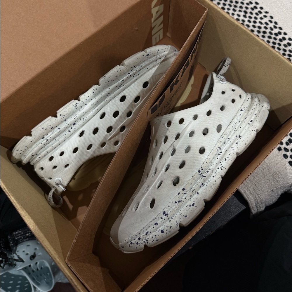 KANE Revive Active Recovery Shoe